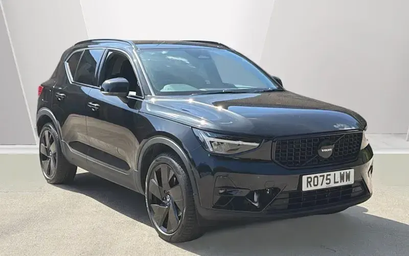 Used Volvo XC40 Plus 197 HP (144 kW) 2025 SUV