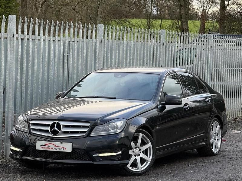 Używany Mercedes C220 2011 Czarny Sedan/Limuzyna