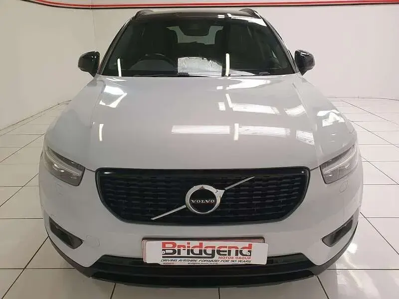 Used Volvo XC40 R-Design 150 HP (110 kW) 2019 Silver SUV