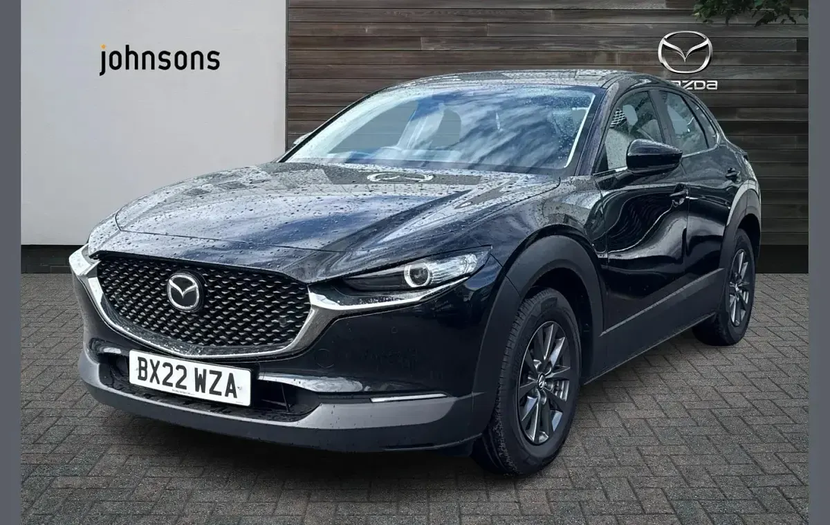 Käytetty Mazda CX-30 120 HP (88 kW) 2022 Musta Katumaasturi