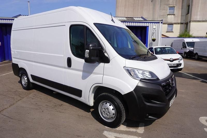 White Used 2022 Vauxhall Movano S Van | £14,500 (Good price) - Image 1/4