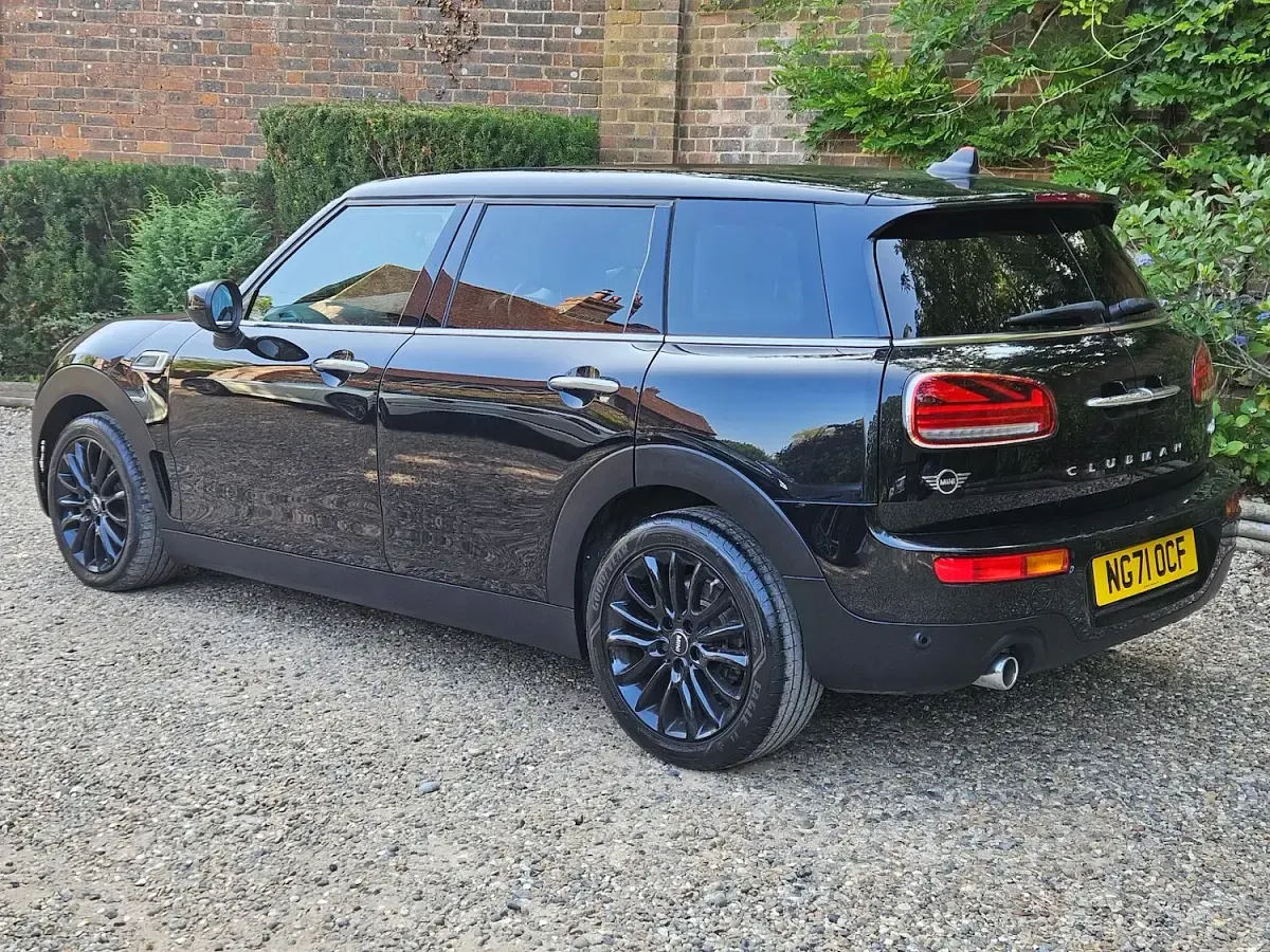 Used Mini Cooper Clubman Classic 2022 Black Estate