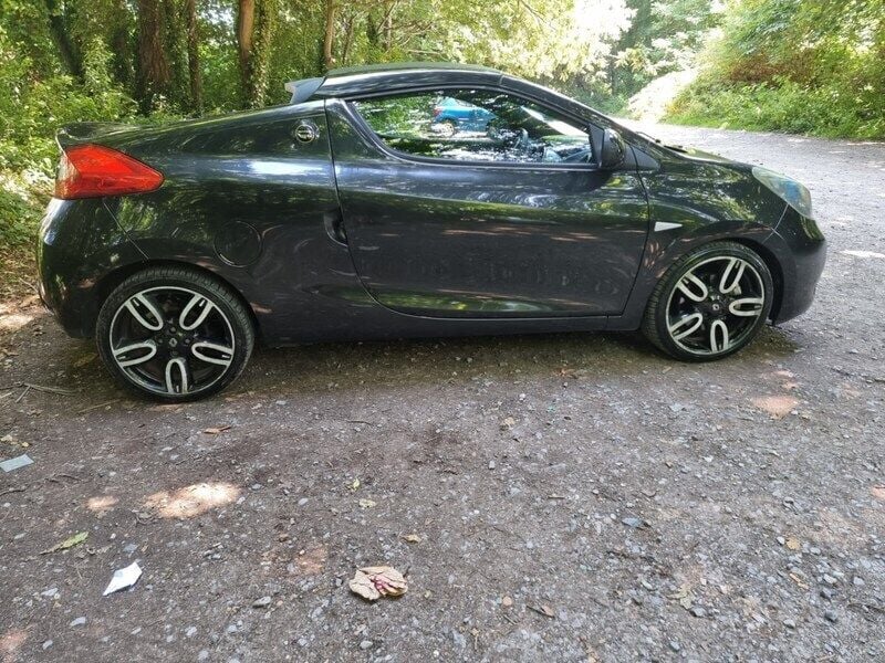 Image 2/4