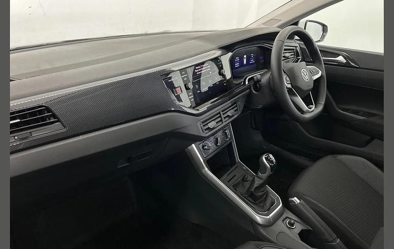 Used VW Polo Life 94 HP (69 kW) 2025 White Hatchback