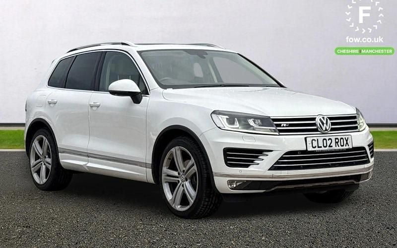 White Used 2016 VW Touareg R-line Plus SUV | £19,599 (A bit pricey) - Image 1/4