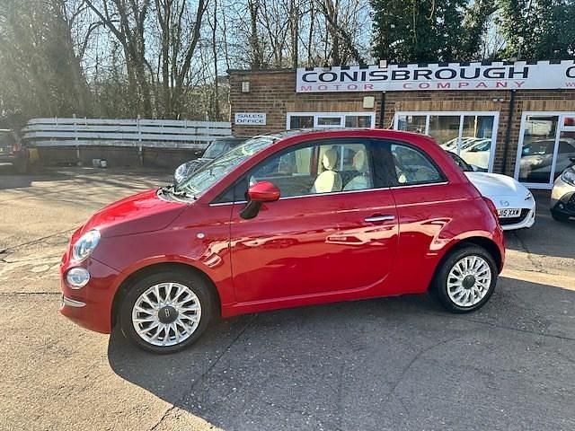 Used Fiat 500 Lounge 69 HP (50 kW) 2016 Red Hatchback