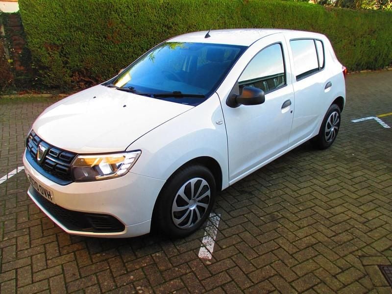 Used Dacia Sandero Essentiel 2020 White Hatchback