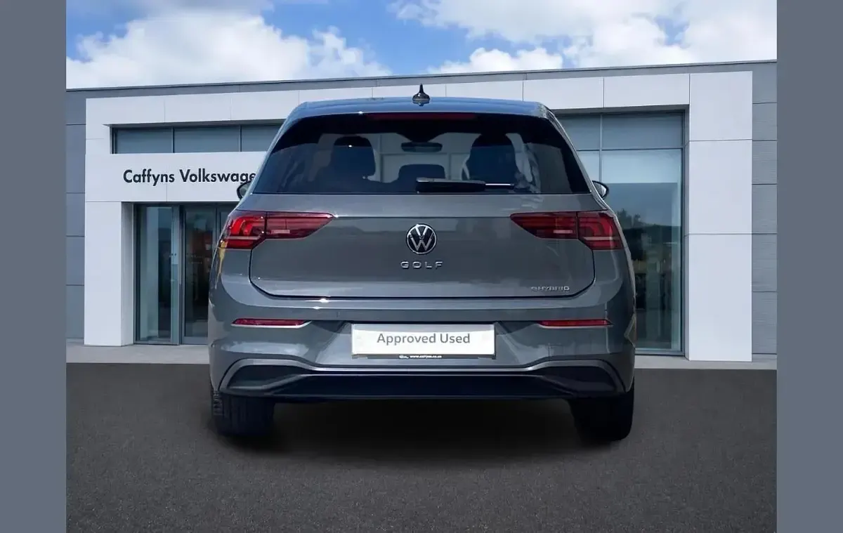 Used VW Golf VIII Match 200 HP (147 kW) 2025 Grey Hatchback