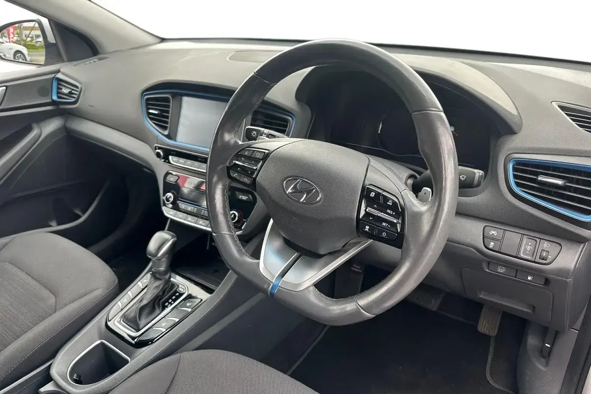 Used Hyundai Ioniq Premium 141 HP (103 kW) 2019 Silver Hatchback