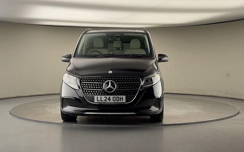 Usado Mercedes V220 163 HP (119 kW) 2020 Monovolume