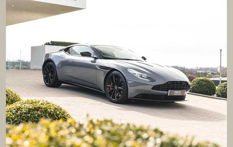 Used Aston Martin DB11 599 HP (440 kW) 2017 Grey Coupe