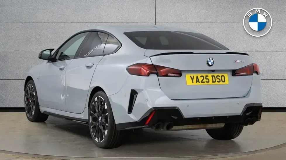 Usado BMW M235 Comfort Edition 296 CV (217 kW) 2025 Gris Coupe