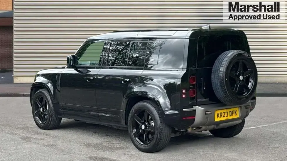 Used Land Rover Defender Dynamic 2023 SUV