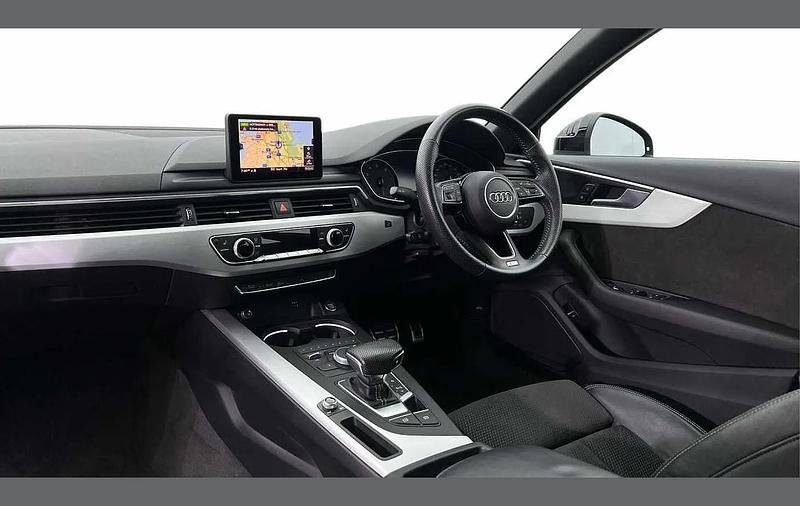Used Audi A4 S-Line 147 HP (108 kW) 2019 Black Estate