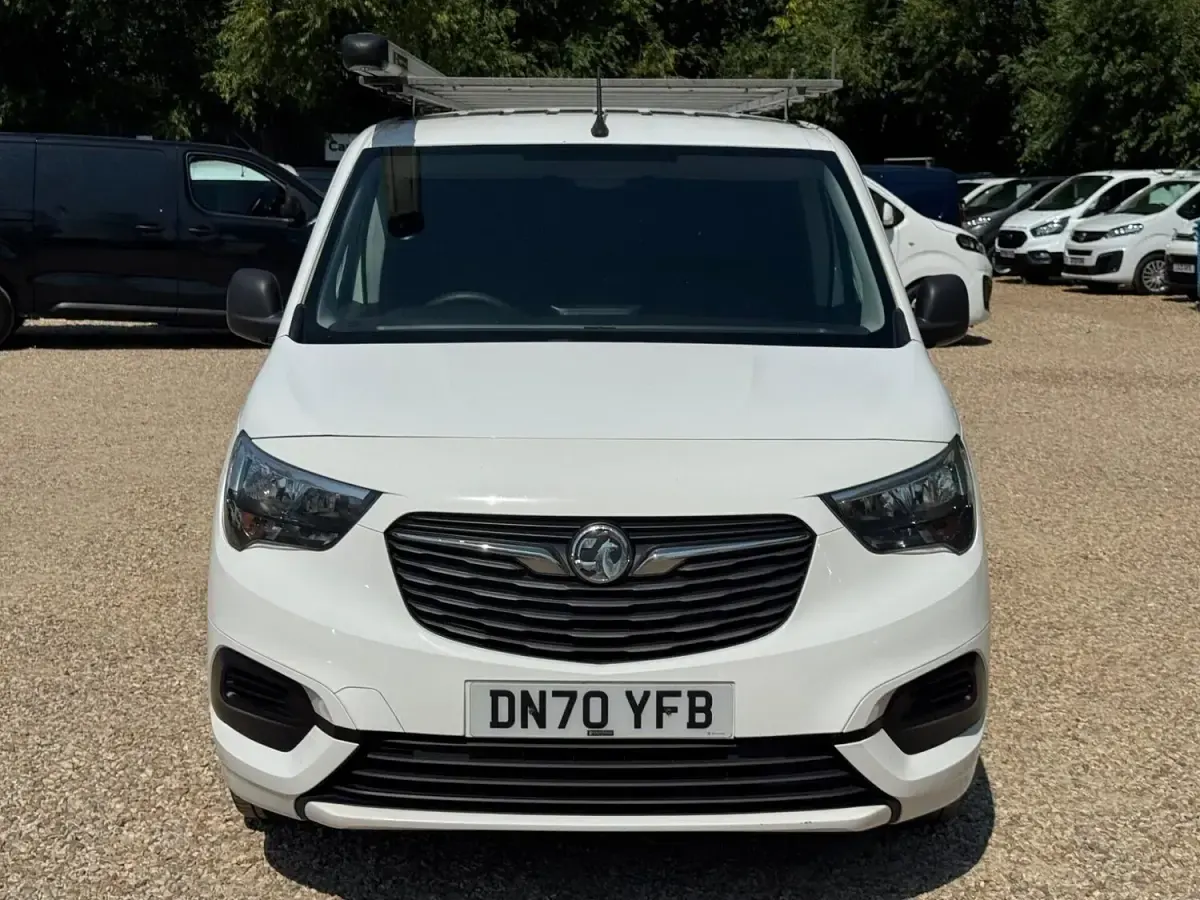 Used Vauxhall Combo Sportive 2020 White MPV