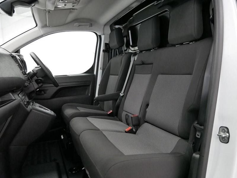 Used Citroën Dispatch 100 kW (136 HP) 2023 White MPV