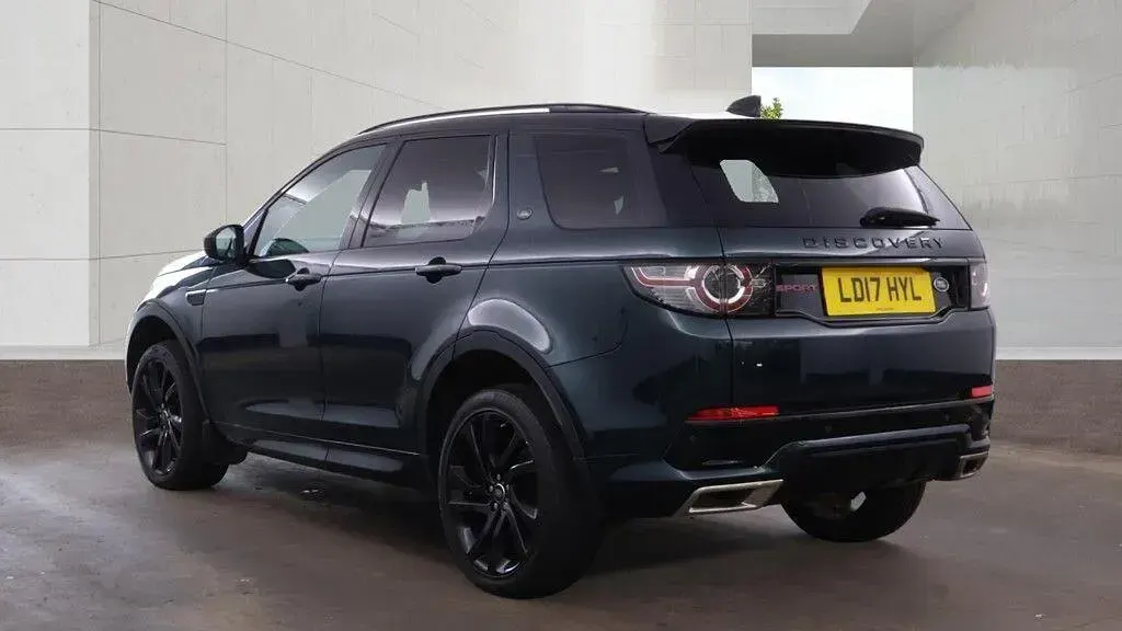 Used Land Rover Discovery Sport HSE Dynamic 180 HP (132 kW) 2017 Green SUV