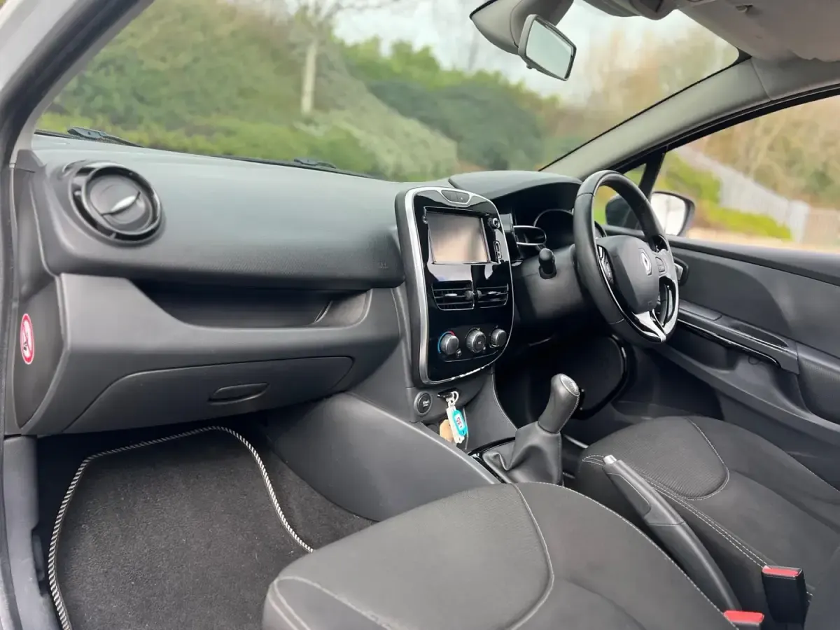 Używany Renault Clio IV Dynamique 2015 Biały Hatchback