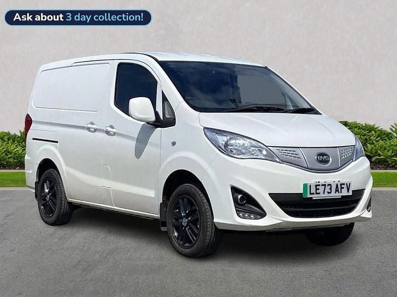 White Used 2024 BYD ETP3 | £14,850 - Image 1/4