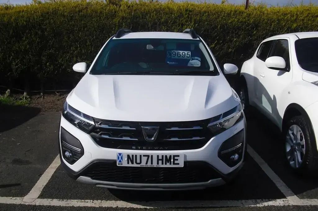 Gebraucht Dacia Sandero Prestige 90 PS (66 kW) 2021 Weiß Kleinwagen