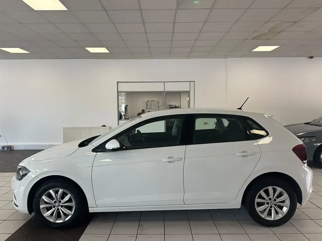 Used VW Polo SE 2018 White Hatchback