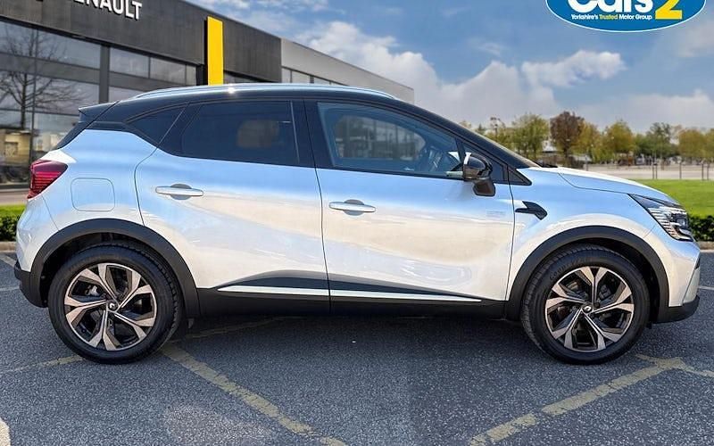 Second-hand Renault Captur Engineered 143 CP (105 kW) 2024 Gri SUV