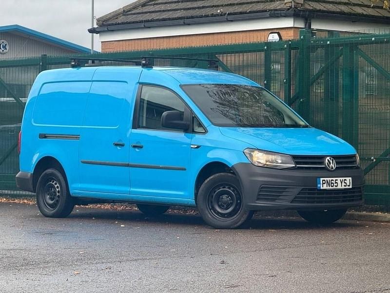 Blue Used 2015 VW Caddy Maxi Startline MPV | £8,000 (Good price) - Image 1/4