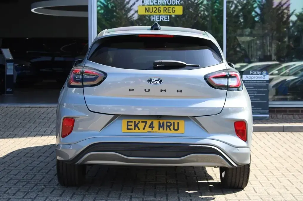 Käytetty Ford Puma ST-Line 2024 Hopea Katumaasturi