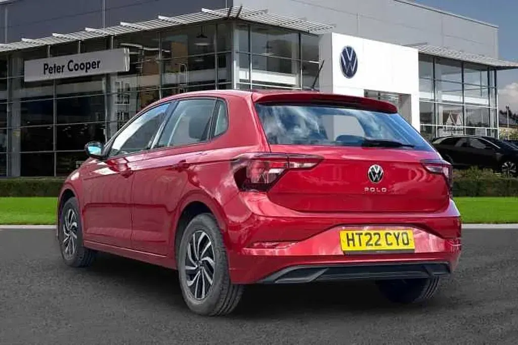 Used VW Polo Life 95 HP (69 kW) 2022 Red Hatchback