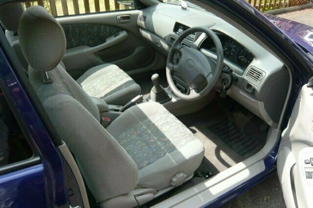 Used Toyota Corolla 1998 Hatchback