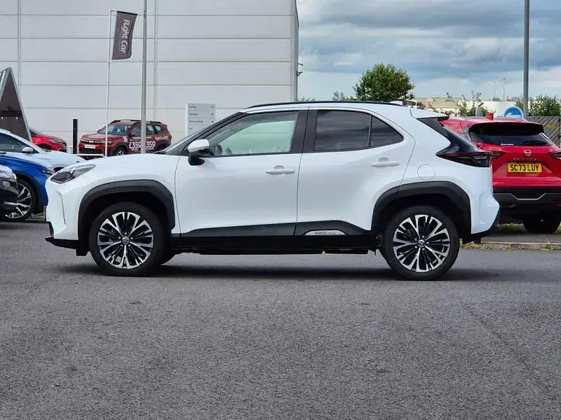 Used Toyota Yaris Cross 2023 White SUV