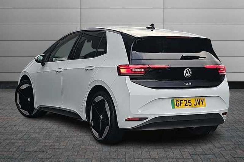 Used VW ID.3 Pro 150 kW (204 HP) 2025 Glacier white with solid black roof Hatchback