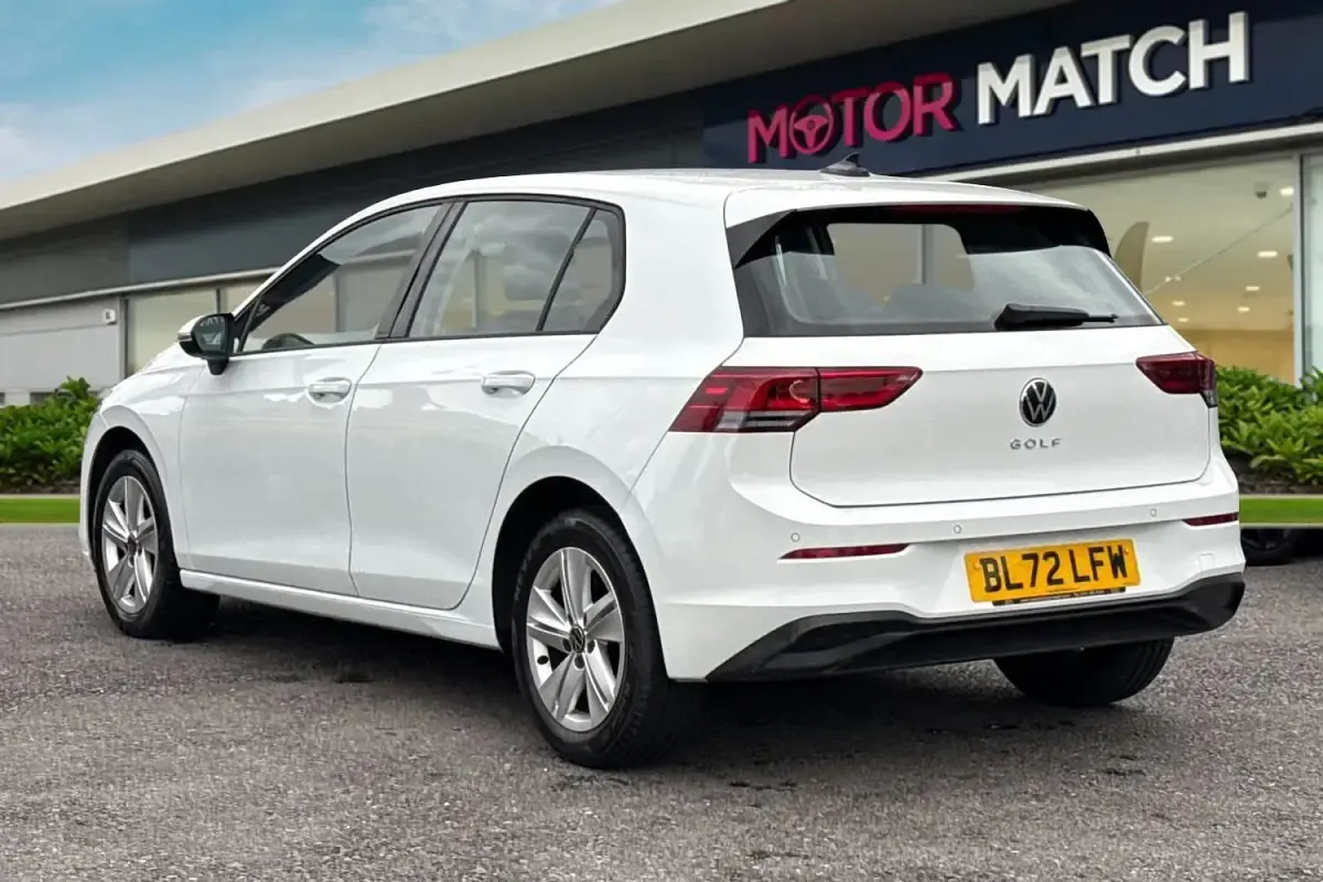 Używany VW Golf VIII S 2023 Biały Hatchback