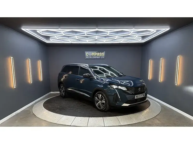 Used Peugeot 5008 Allure Premium 130 HP (95 kW) 2022 Blue SUV