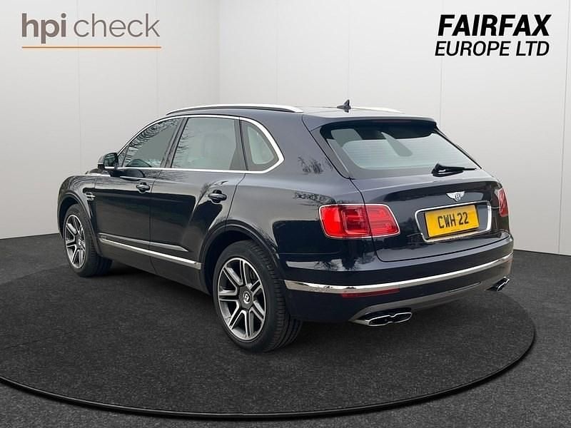 Used Bentley Bentayga 2017 Blue SUV