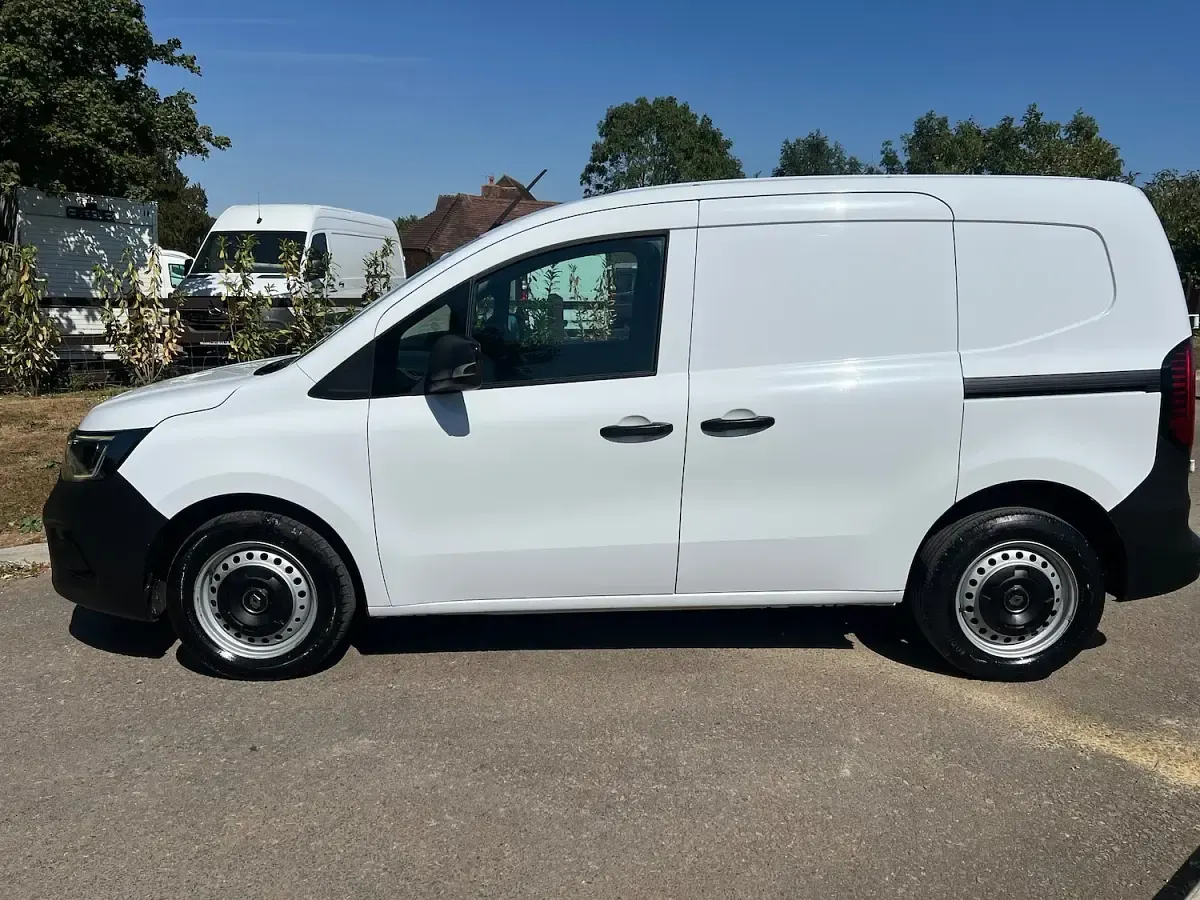 Used Renault Kangoo 2023 White MPV