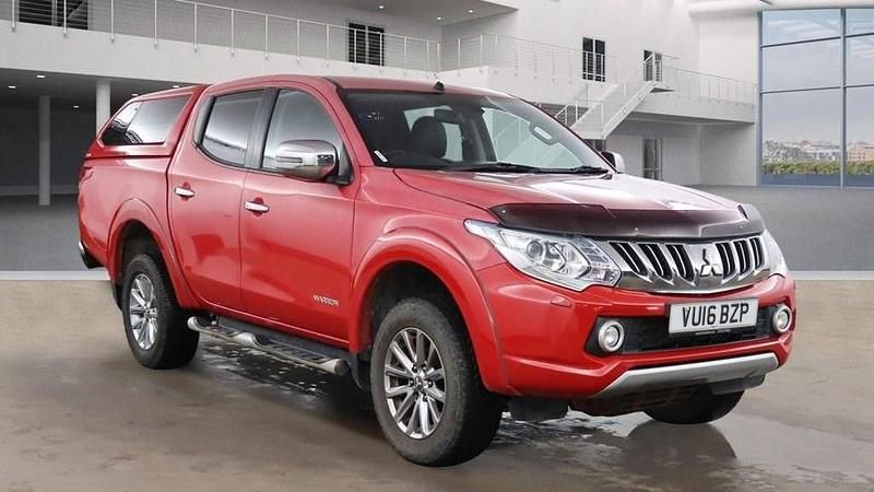 Red Used 2016 Mitsubishi L200 Warrior Pickup | £11,989 (Super price) - Image 1/4