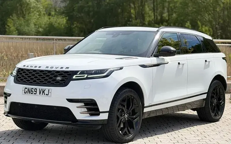 Używany Land Rover Range Rover Velar R-Dynamic 179 KM (131 kW) 2020 SUV