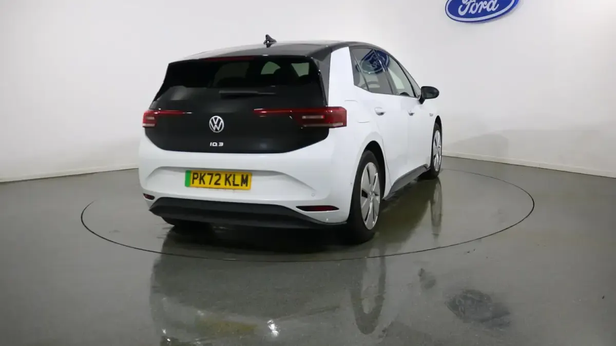 Used VW ID.3 Pro Performance 150 kW (204 HP) 2022 White Hatchback