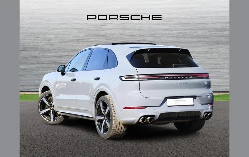 Used Porsche Cayenne S 468 HP (344 kW) 2023 Grey SUV