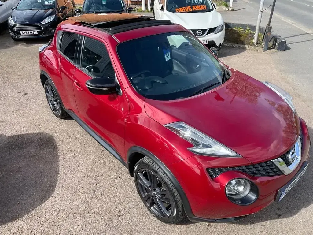 Gebraucht Nissan Juke Acenta Premium 110 PS (80 kW) 2016 Rot SUV