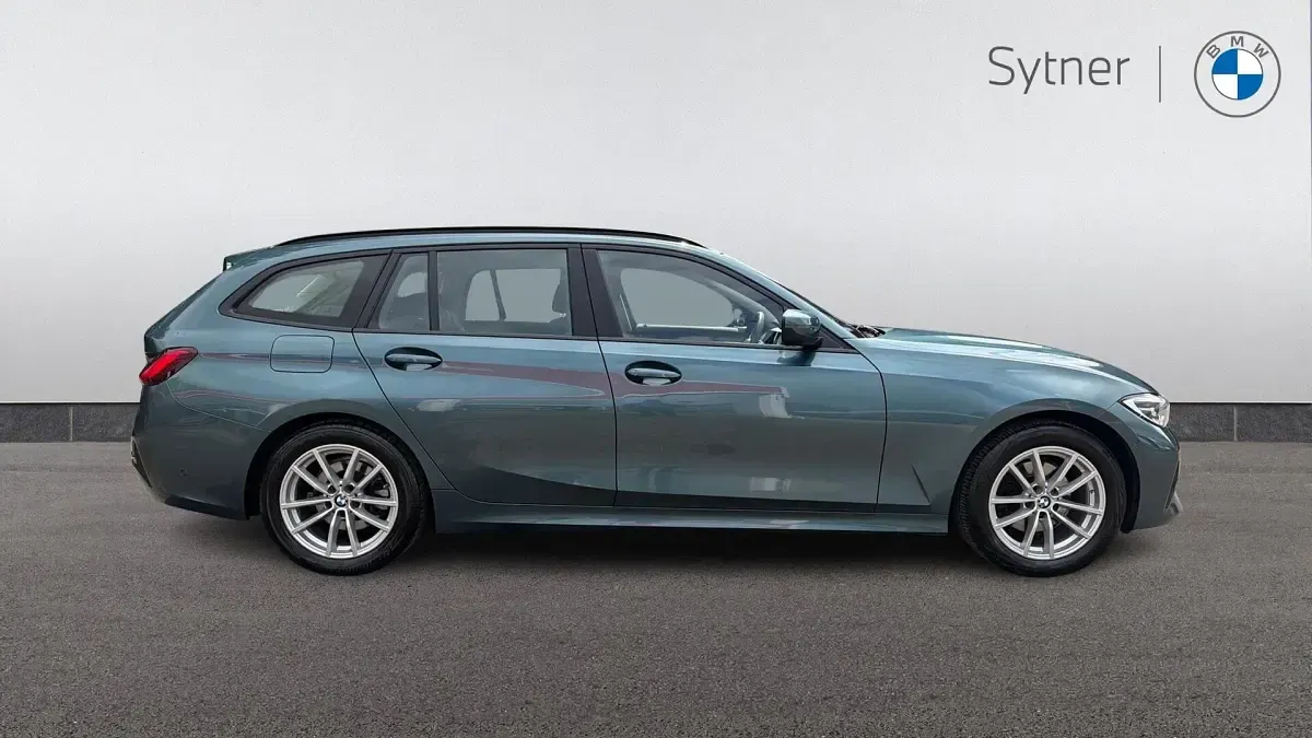 Used BMW 320 Sport Line 184 HP (135 kW) 2021 Blue ridge mountain Estate