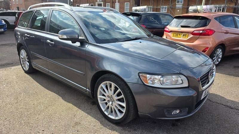 Used Volvo V50 SE Lux 115 HP (84 kW) 2012 Grey Estate