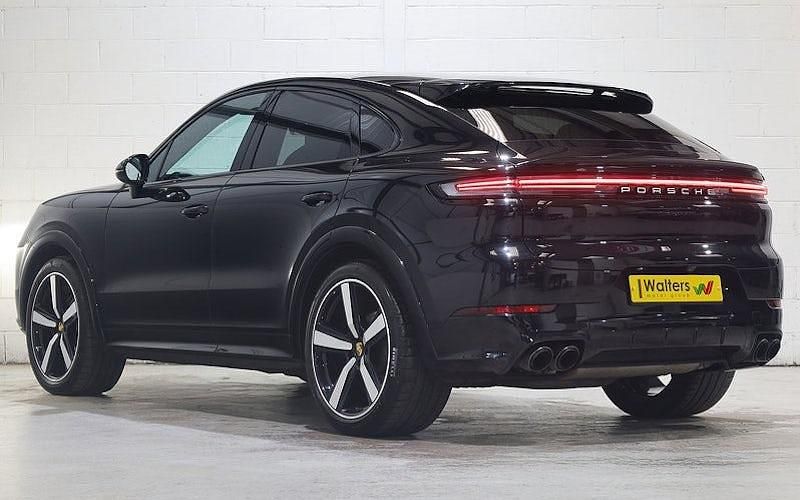 Used Porsche Cayenne 354 HP (260 kW) 2025 SUV