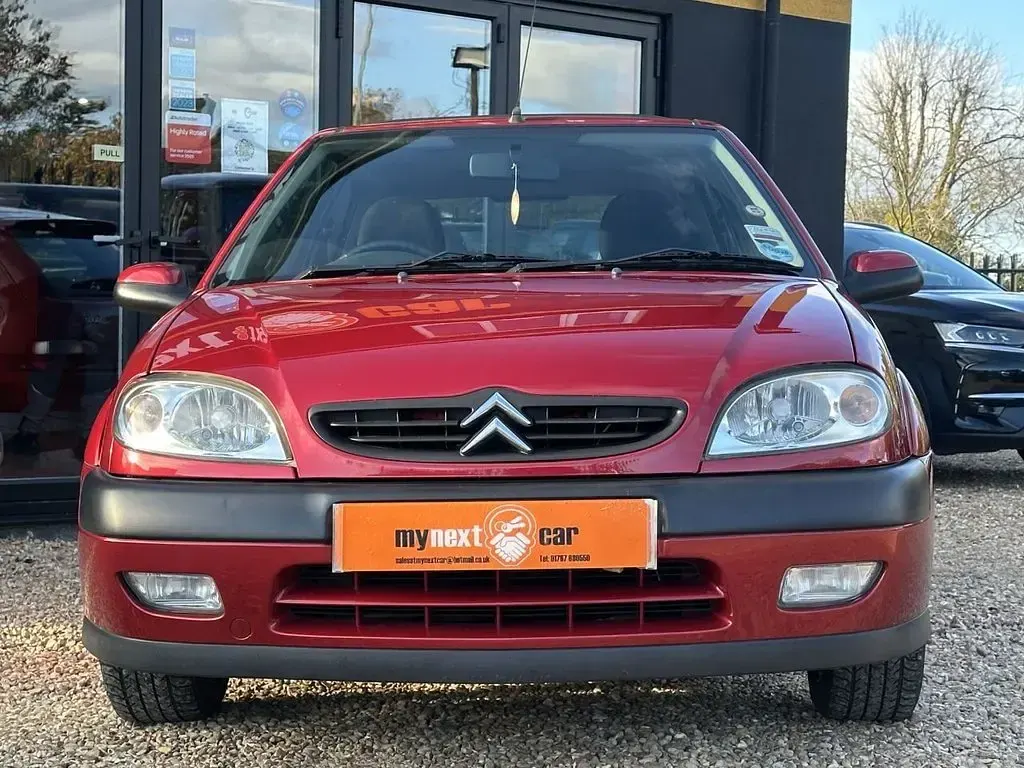 Used Citroën Saxo VTR Sport 100 HP (73 kW) 2003 Red Hatchback