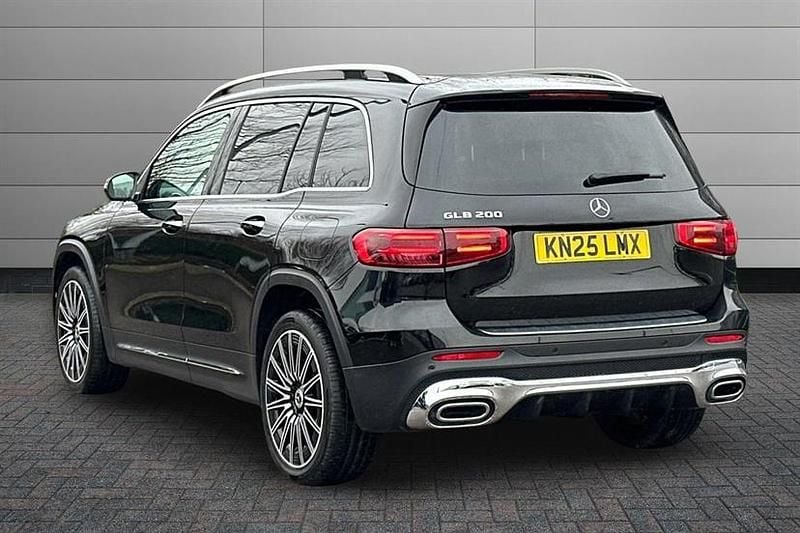 Used Mercedes GLB200 AMG Line Premium Plus 163 HP (119 kW) 2025 Black SUV
