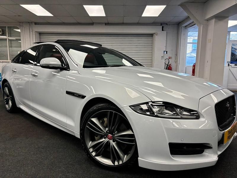 White Used 2018 Jaguar XJ R-Sport Sedan | £23,995 (A bit pricey) - Image 1/4