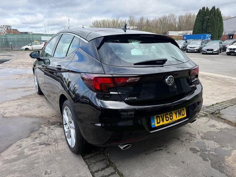 Used Vauxhall Astra SRi 200 HP (147 kW) 2018 Black Hatchback