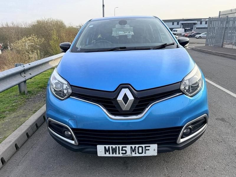 Used Renault Captur Dynamique 90 HP (66 kW) 2015 Blue SUV