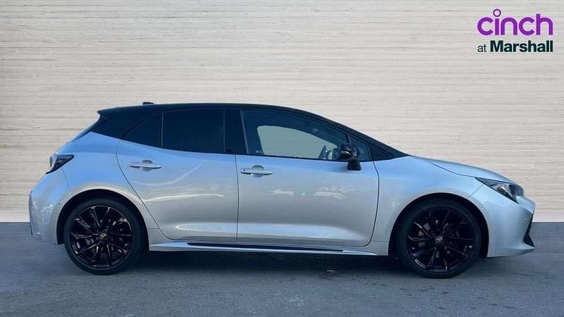 Used Toyota Corolla Sport 184 HP (135 kW) 2022 Silver Hatchback